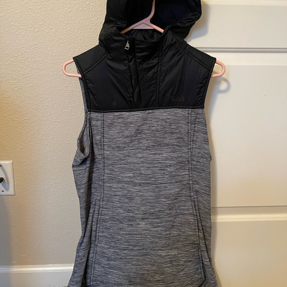 North face Flash Dry Pullover Vest Size Small only worn twice